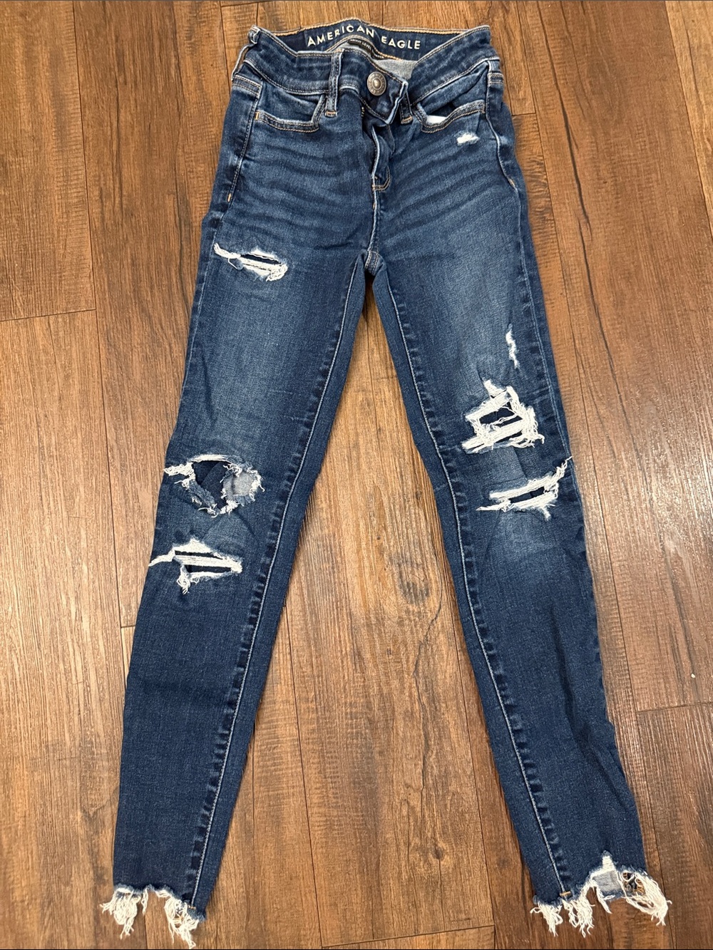 American Eagle Outfitters Distressed Skinny Jegging - Dark Blue, 000 short